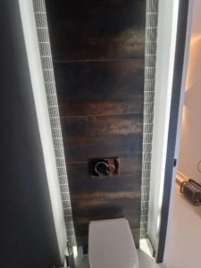 Toilet ruimte met led